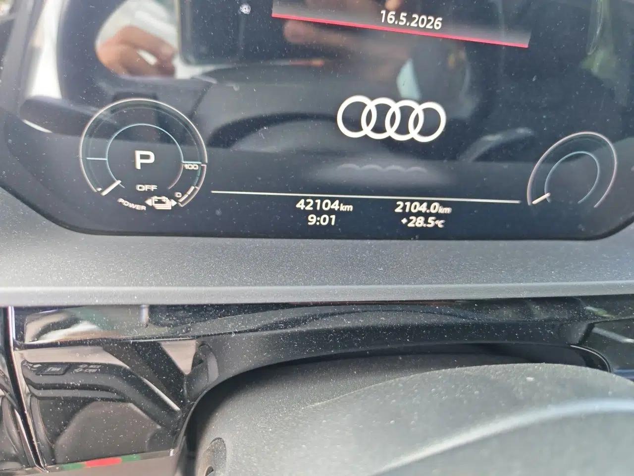 Audi e-tron 2021 50 quattro Prestige Edition — миниатюра 13