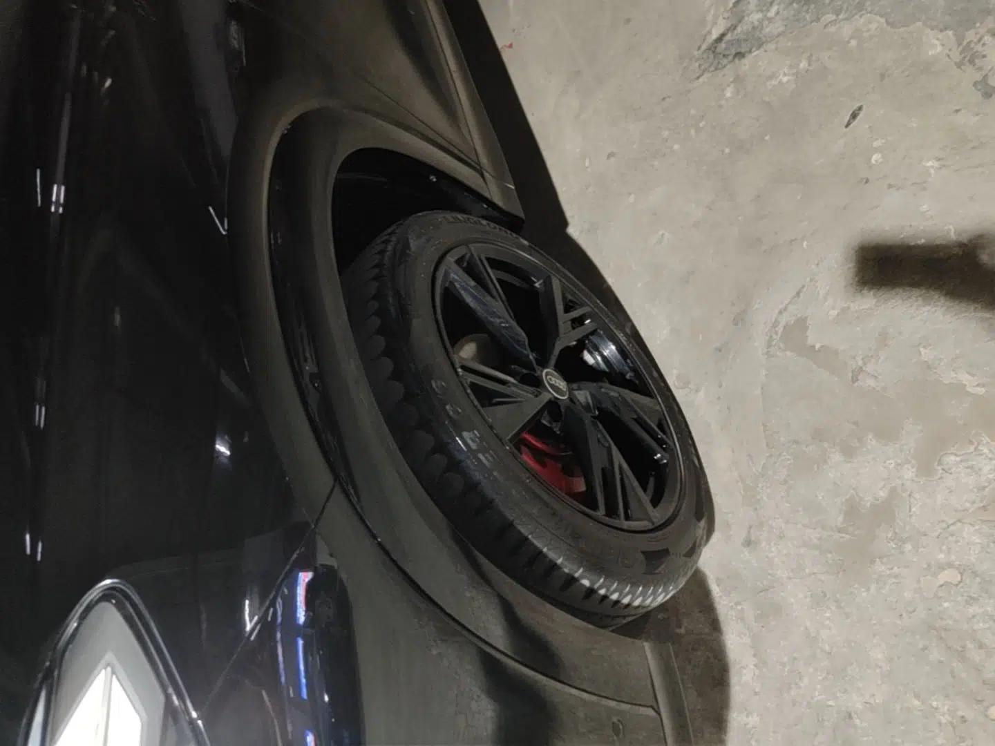 Audi Q6 2024 45 TFSI quattro Black Warrior Edition 6 Seats — миниатюра 8