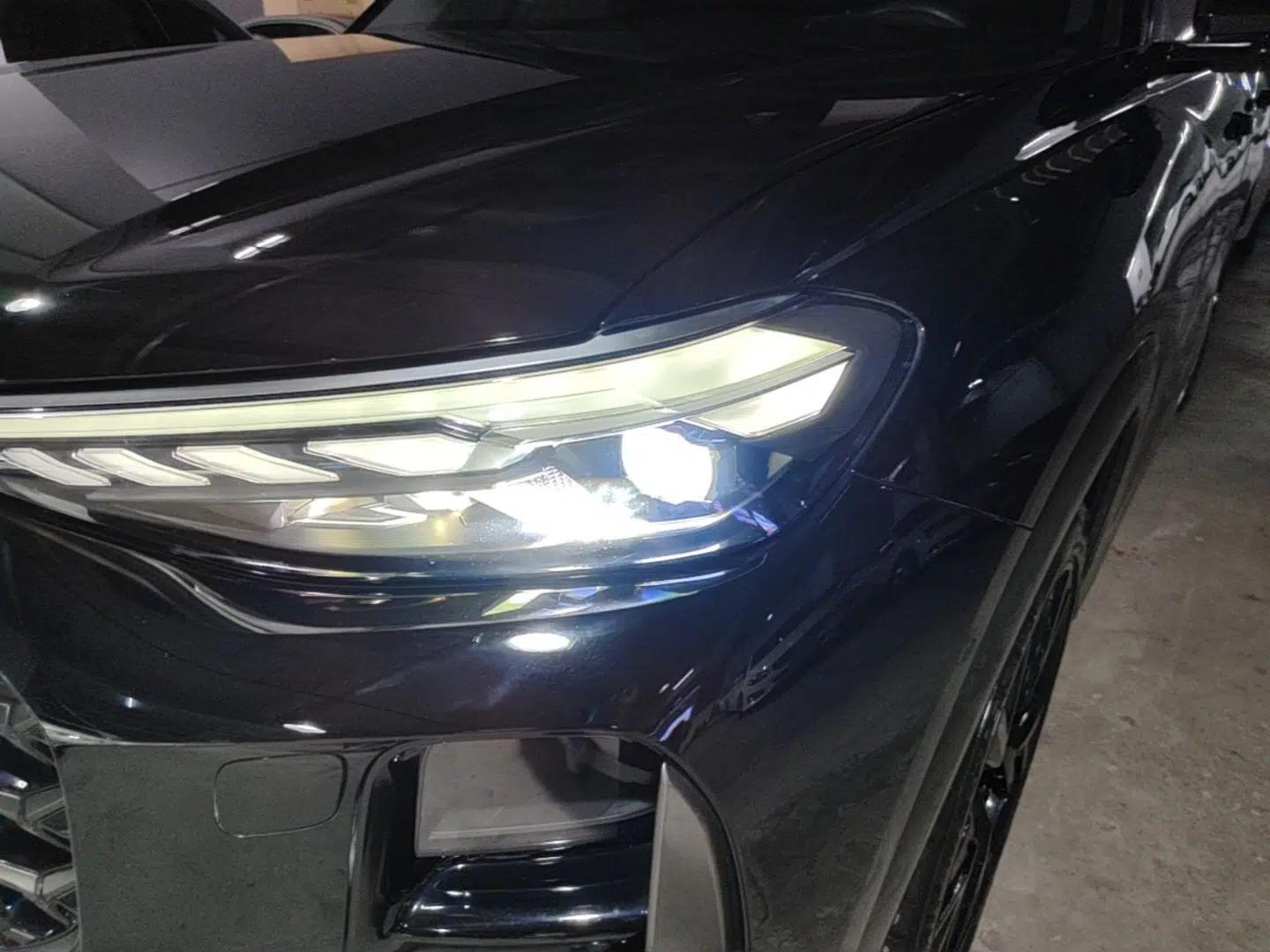 Audi Q6 2024 45 TFSI quattro Black Warrior Edition 6 Seats — миниатюра 9