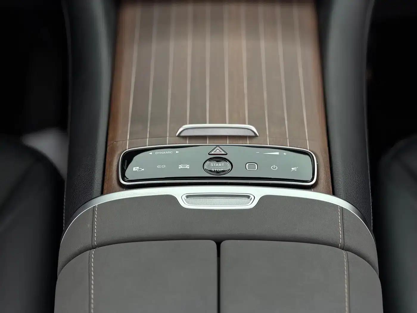 Mercedes-Benz EQS SUV 2023 450 4MATIC Pioneer Edition — миниатюра 17