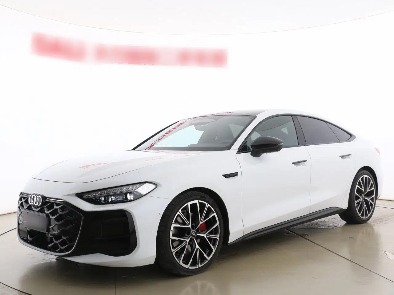 Audi A5L Sportback 2026 TFSI 150kW Smart Leading quattro Edition — миниатюра 1