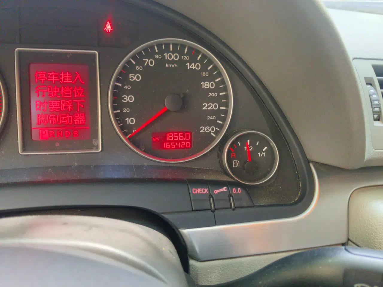 Audi A4 2008 1.8T automatic comfort version — миниатюра 13
