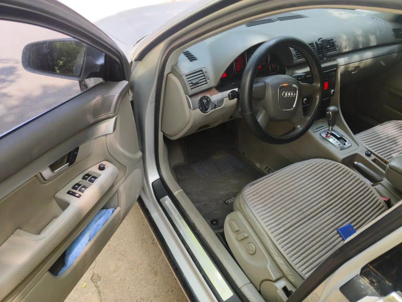 Audi A4 2008 1.8T automatic comfort version — миниатюра 17