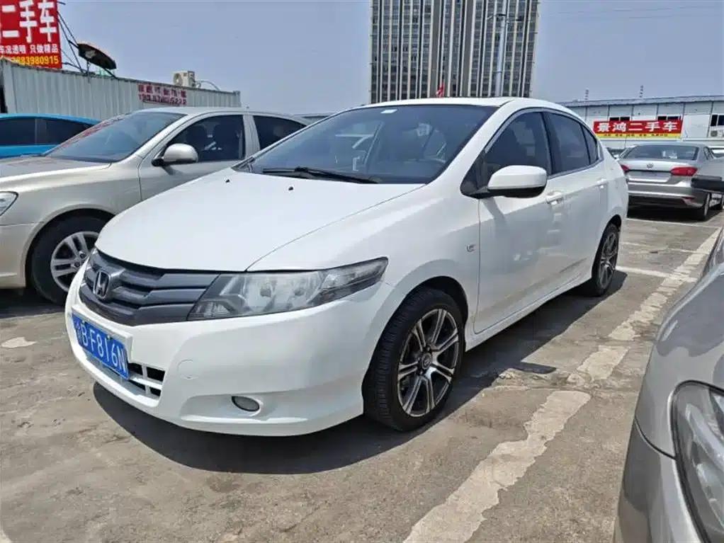 Honda City Classic 2011 1.5L Automatic Elite Edition — миниатюра 2