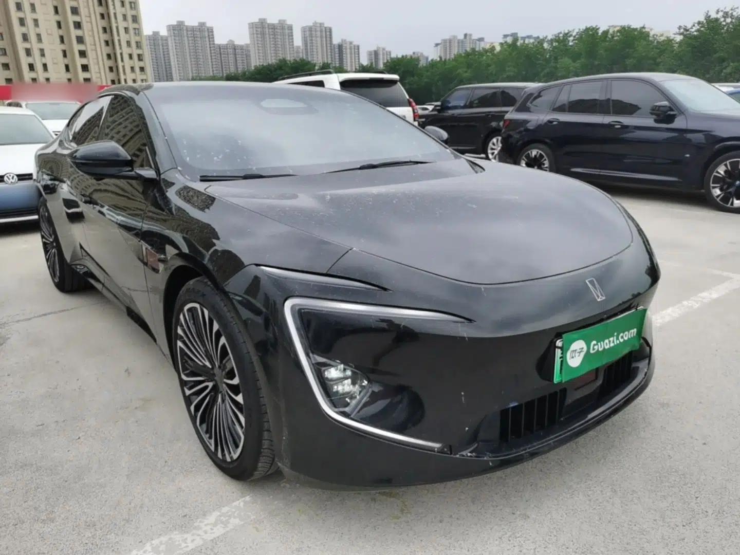 Avatr 12 2024 Updated Version 700 Three-Laser Rear-Wheel Drive Luxury Edition — миниатюра 3