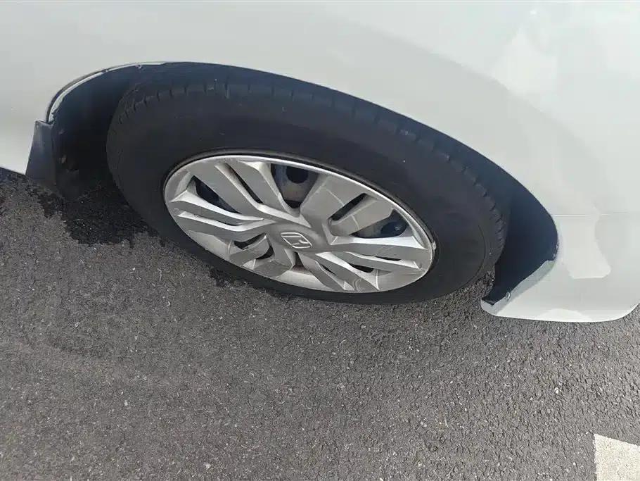 Honda City 2015 1.5L CVT Comfort Edition — миниатюра 6