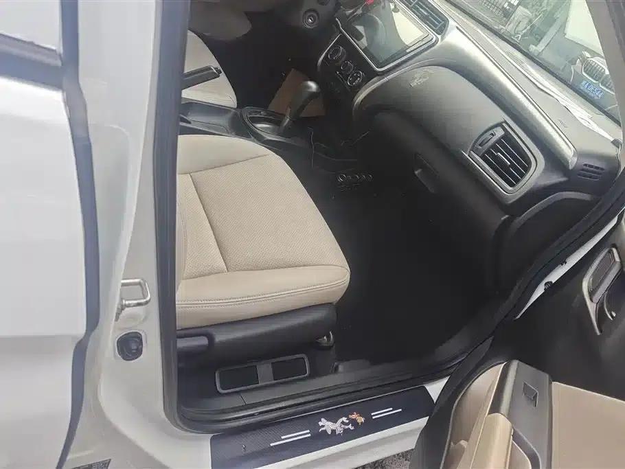 Honda City 2015 1.5L CVT Comfort Edition — миниатюра 8