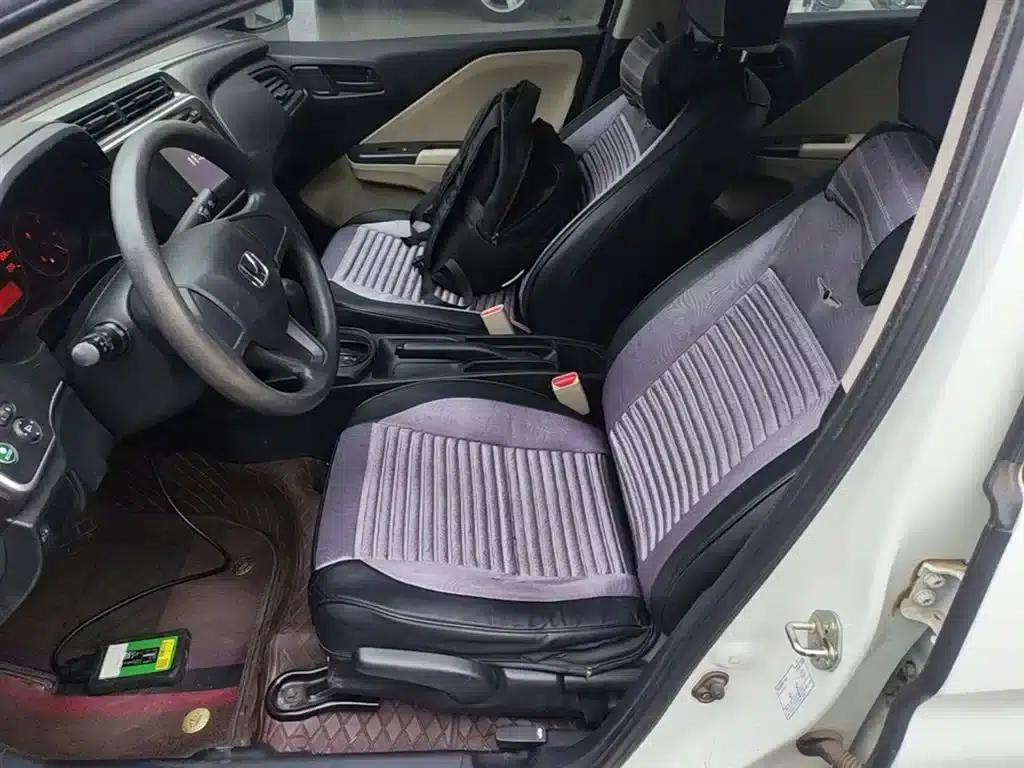 Honda City 2015 1.5L CVT Comfort Edition — миниатюра 15