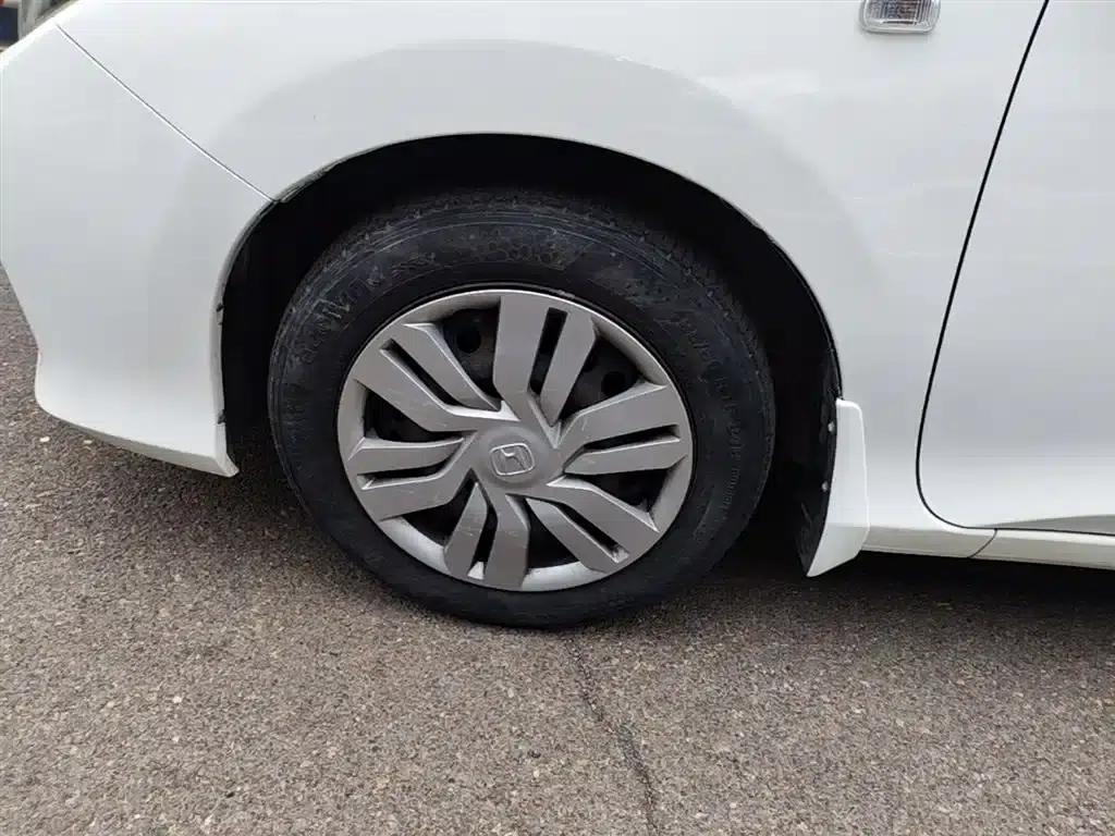 Honda City 2015 1.5L CVT Comfort Edition — миниатюра 23