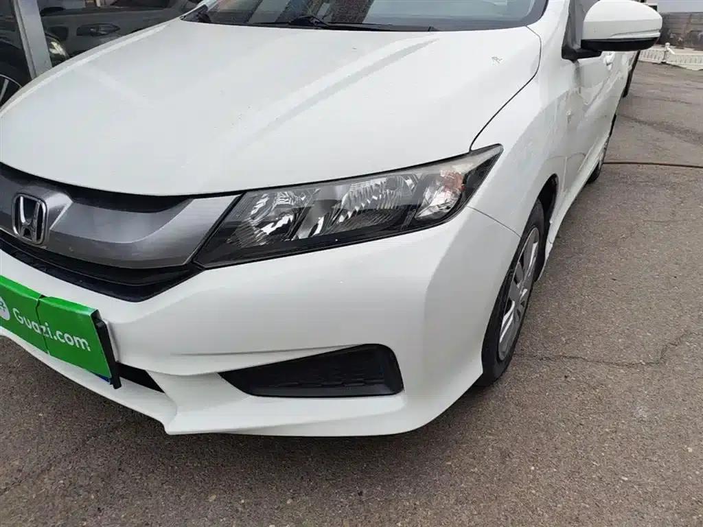 Honda City 2015 1.5L CVT Comfort Edition — миниатюра 24