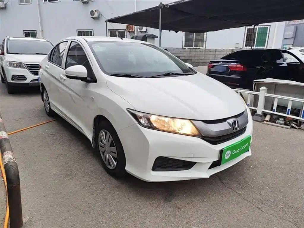 Honda City 2015 1.5L CVT Comfort Edition — миниатюра 4