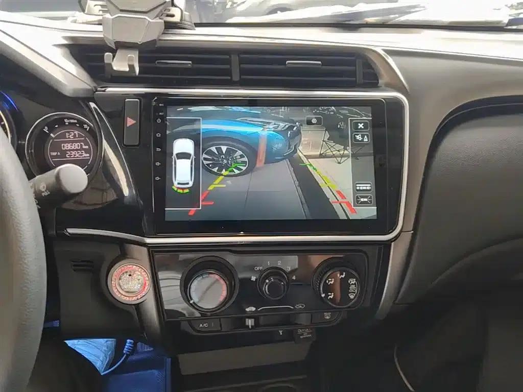 Honda City 2019 1.5L CVT Sport Edition — миниатюра 13