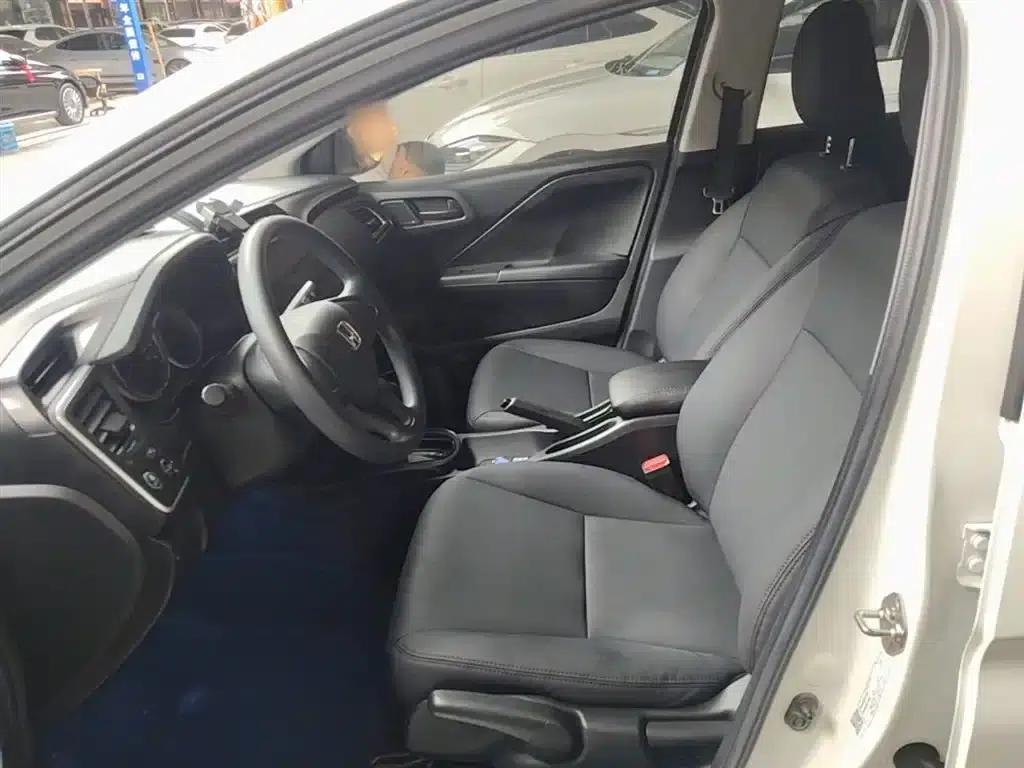 Honda City 2019 1.5L CVT Sport Edition — миниатюра 15