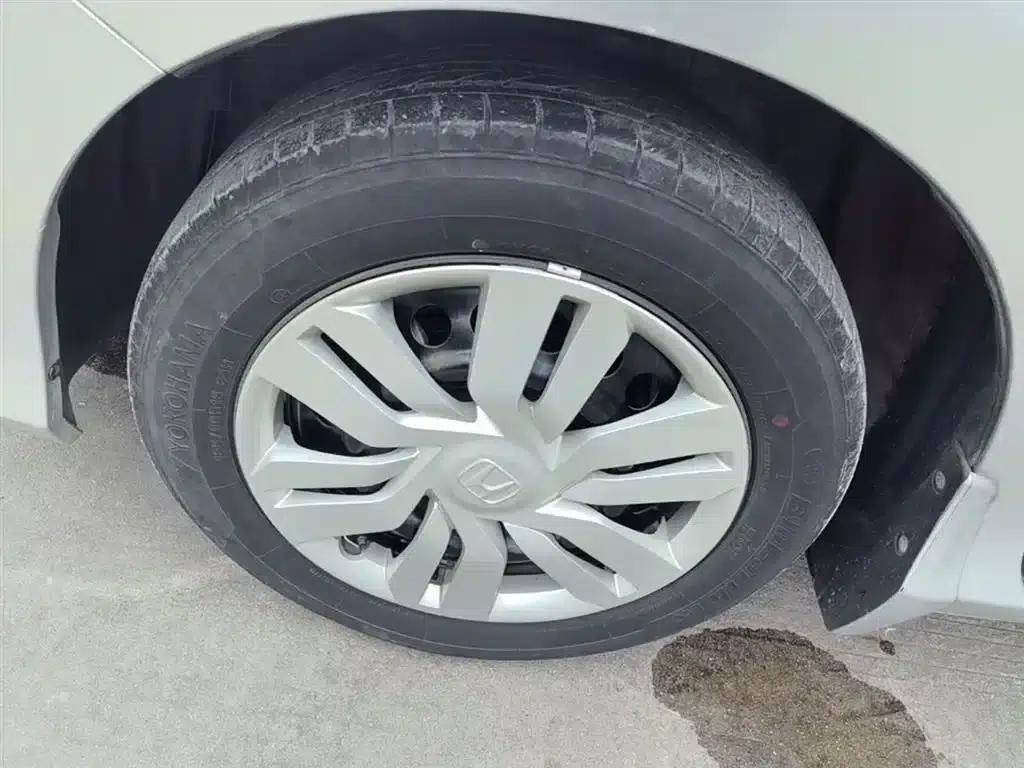 Honda City 2015 1.5L CVT Comfort Edition — миниатюра 23
