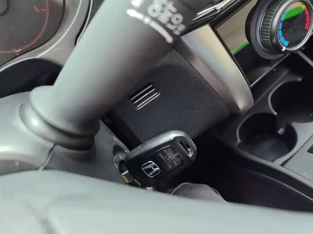 Honda City 2015 1.5L CVT Comfort Edition — миниатюра 9