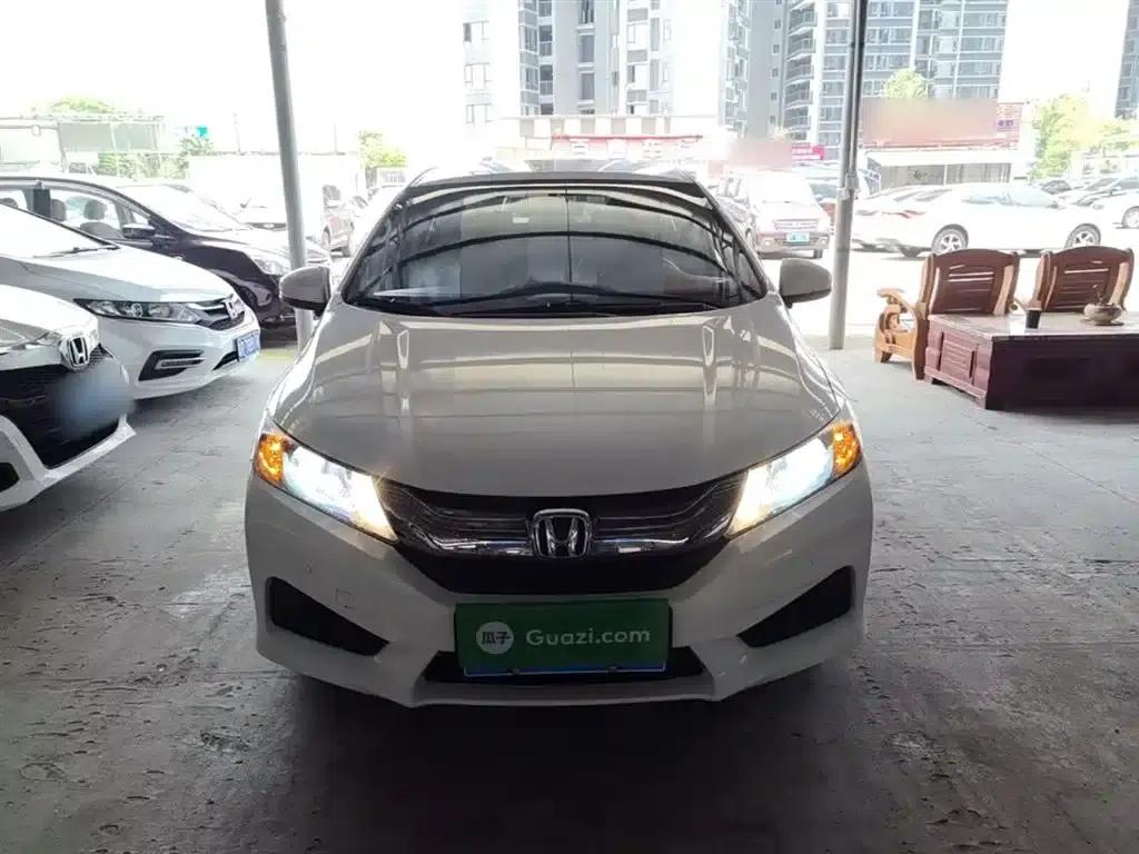 Honda City 2019 1.5L CVT Comfort Edition — миниатюра 3