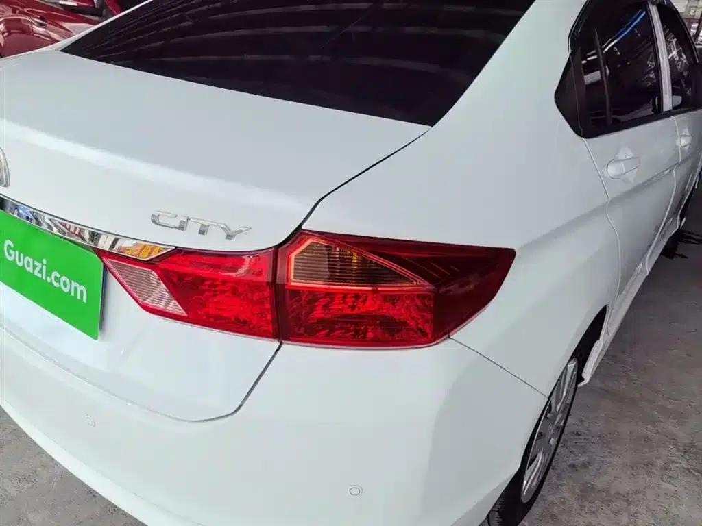 Honda City 2019 1.5L CVT Comfort Edition — миниатюра 8