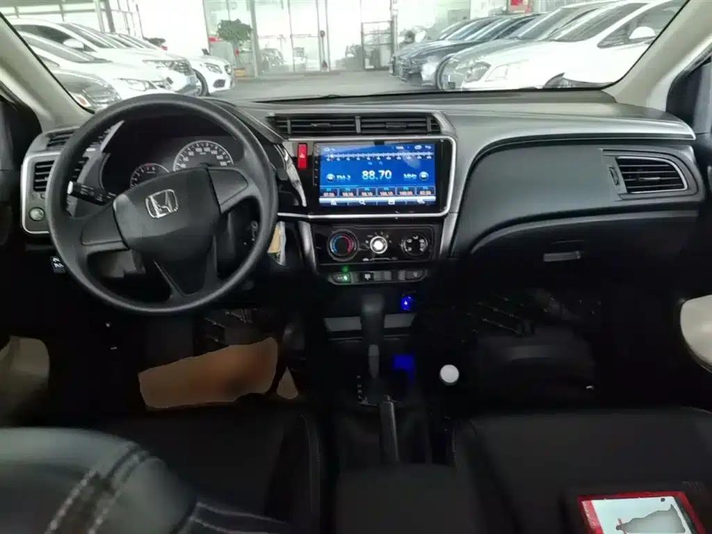 Honda City 2019 1.5L CVT Comfort Edition — миниатюра 10