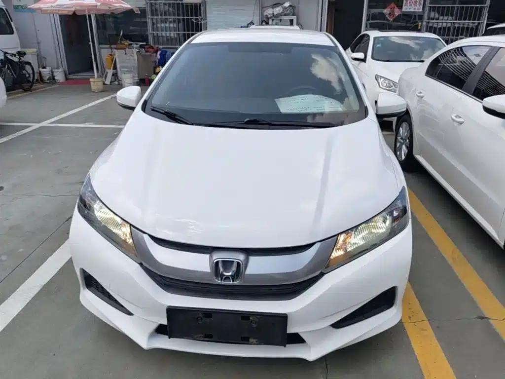 Honda City 2017 1.5L Manual Comfort Edition — миниатюра 3