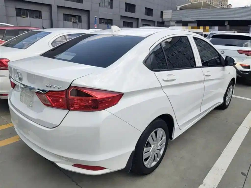 Honda City 2017 1.5L Manual Comfort Edition — миниатюра 7