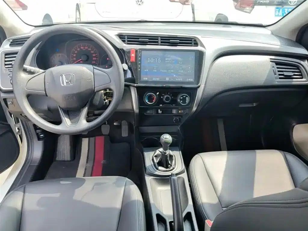 Honda City 2017 1.5L Manual Comfort Edition — миниатюра 10