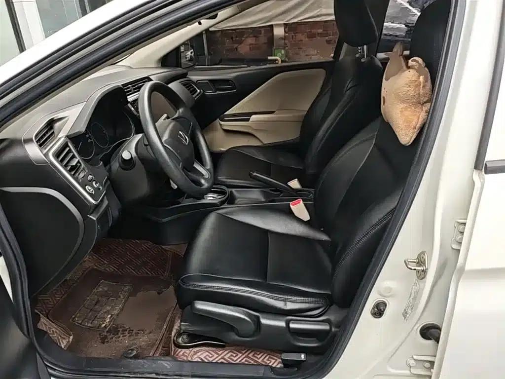 Honda City 2019 1.5L CVT Comfort Edition — миниатюра 15