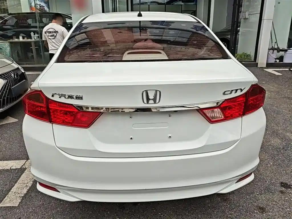 Honda City 2019 1.5L CVT Comfort Edition — миниатюра 6