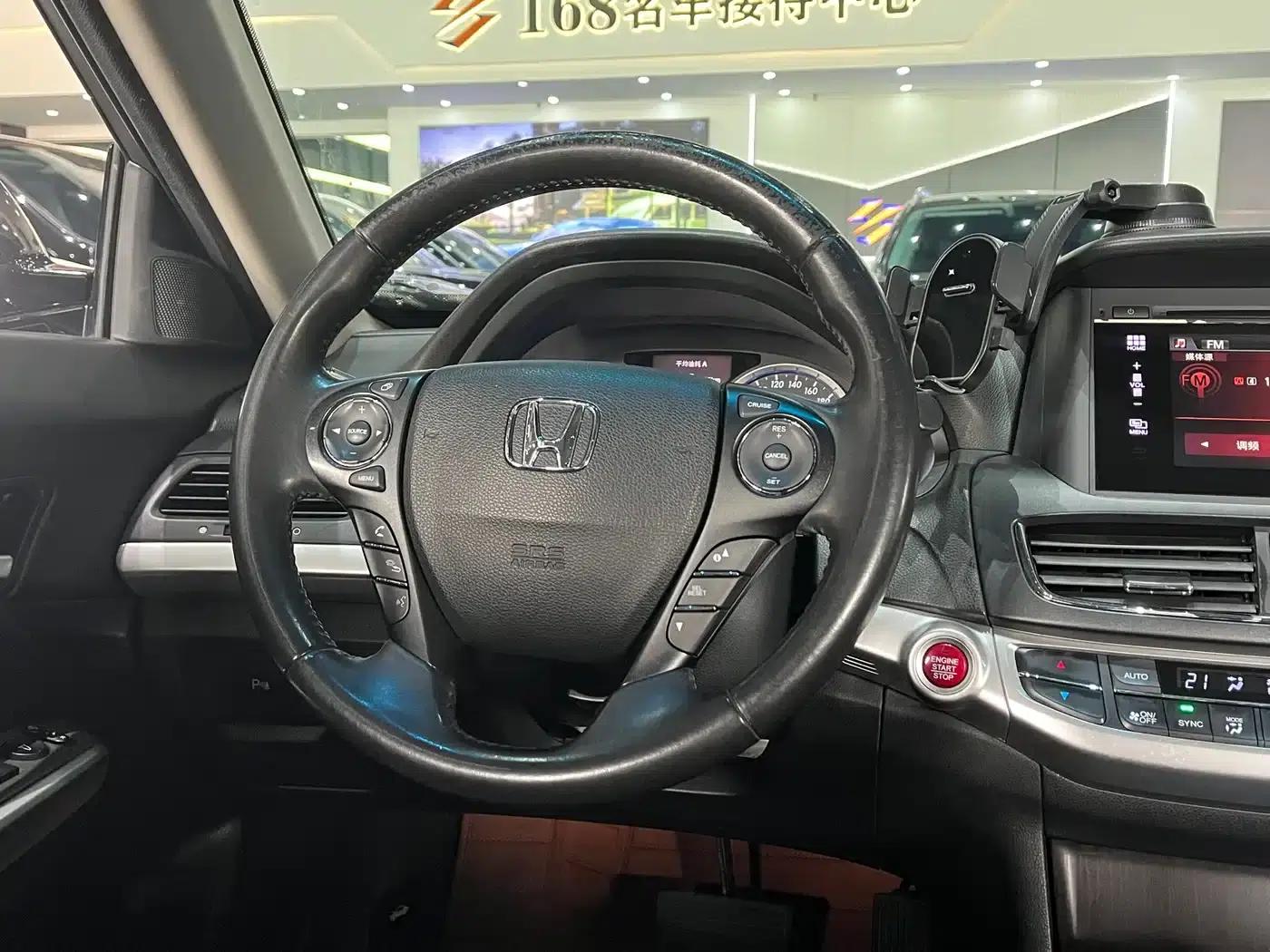 Crosstour 2016 2.4L Luxury Edition — миниатюра 13