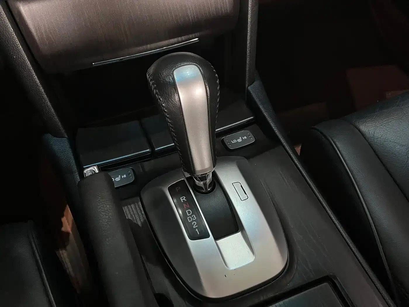 Crosstour 2016 2.4L Luxury Edition — миниатюра 15