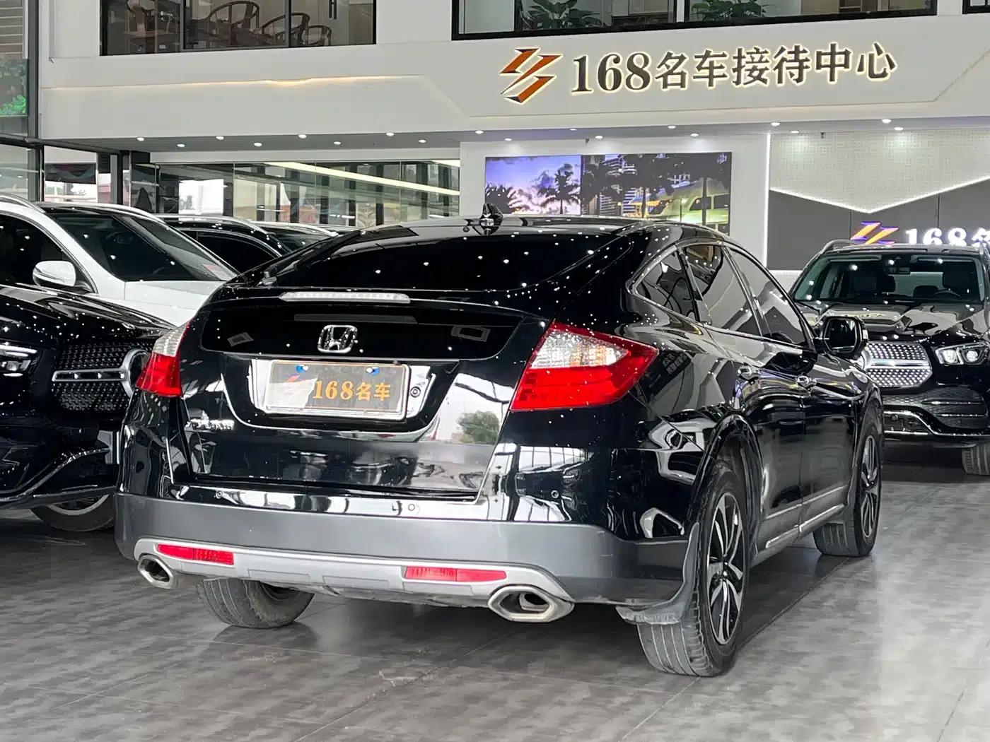 Crosstour 2016 2.4L Luxury Edition — миниатюра 5
