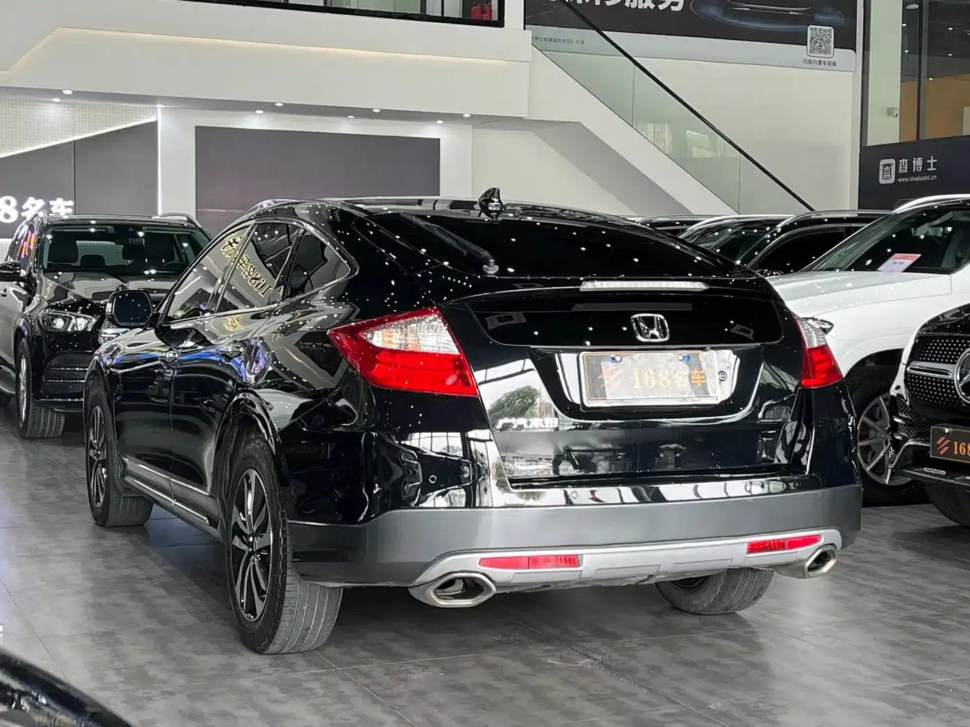 Crosstour 2016 2.4L Luxury Edition — миниатюра 7