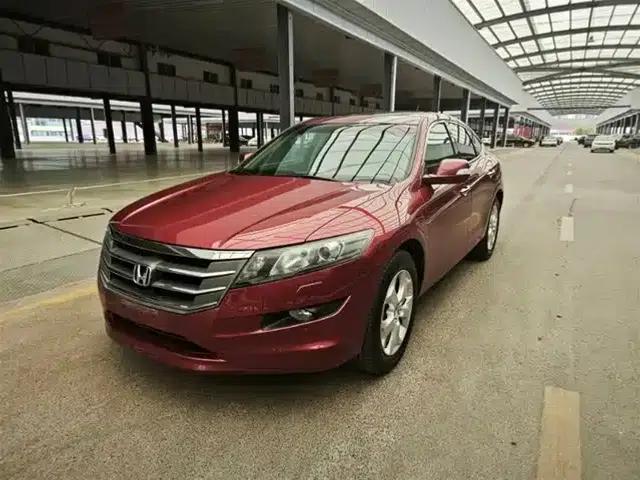 Crosstour 2012 2.4L Premium Edition