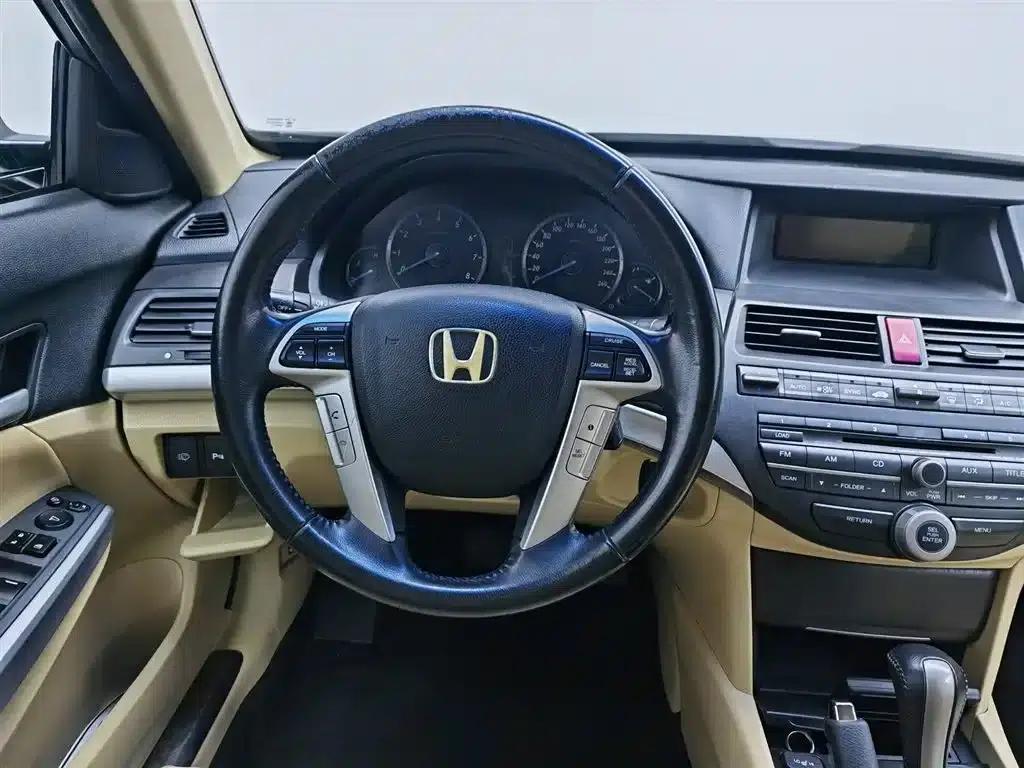 Crosstour 2012 2.4L Luxury Edition — миниатюра 11