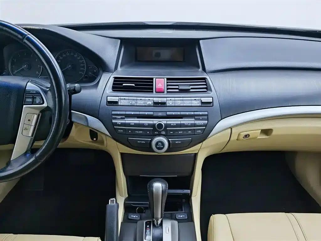 Crosstour 2012 2.4L Luxury Edition — миниатюра 12