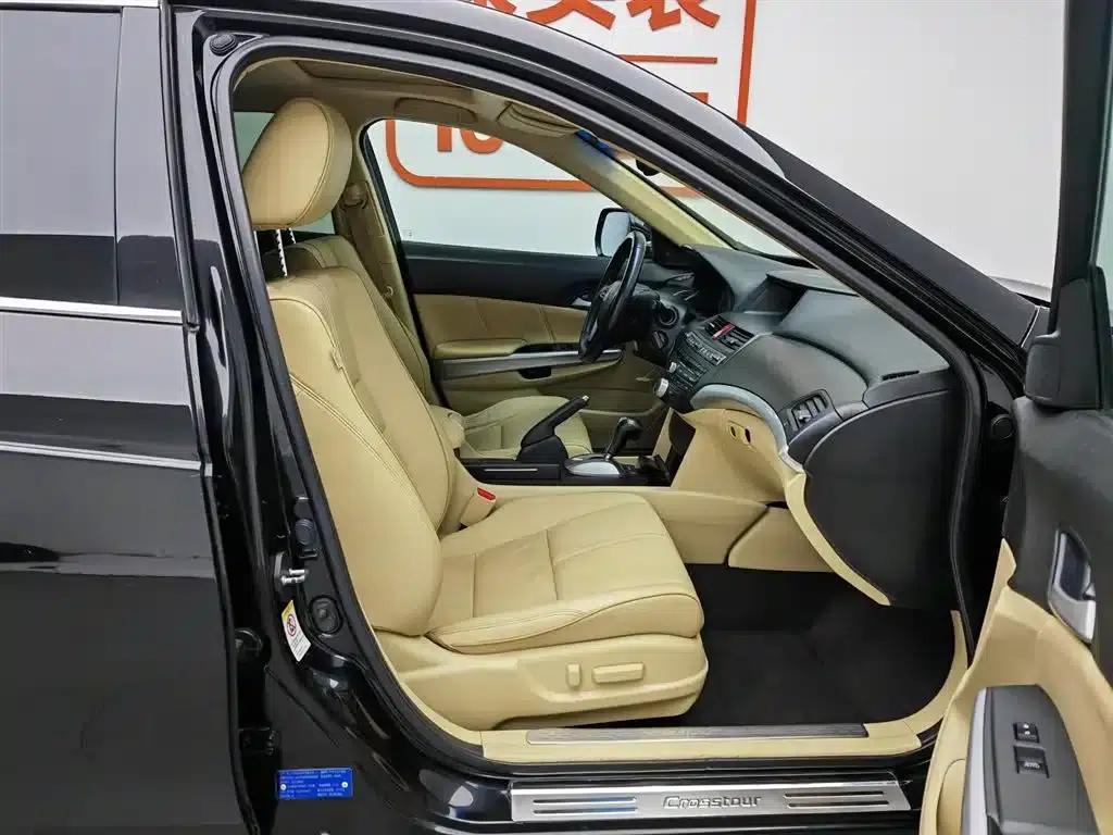 Crosstour 2012 2.4L Luxury Edition — миниатюра 23
