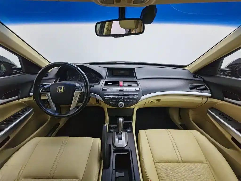 Crosstour 2012 2.4L Luxury Edition — миниатюра 5