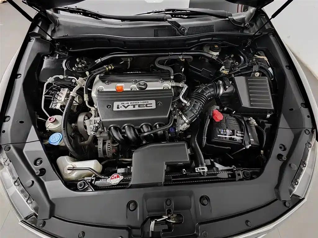 Crosstour 2012 2.4L Luxury Edition — миниатюра 6