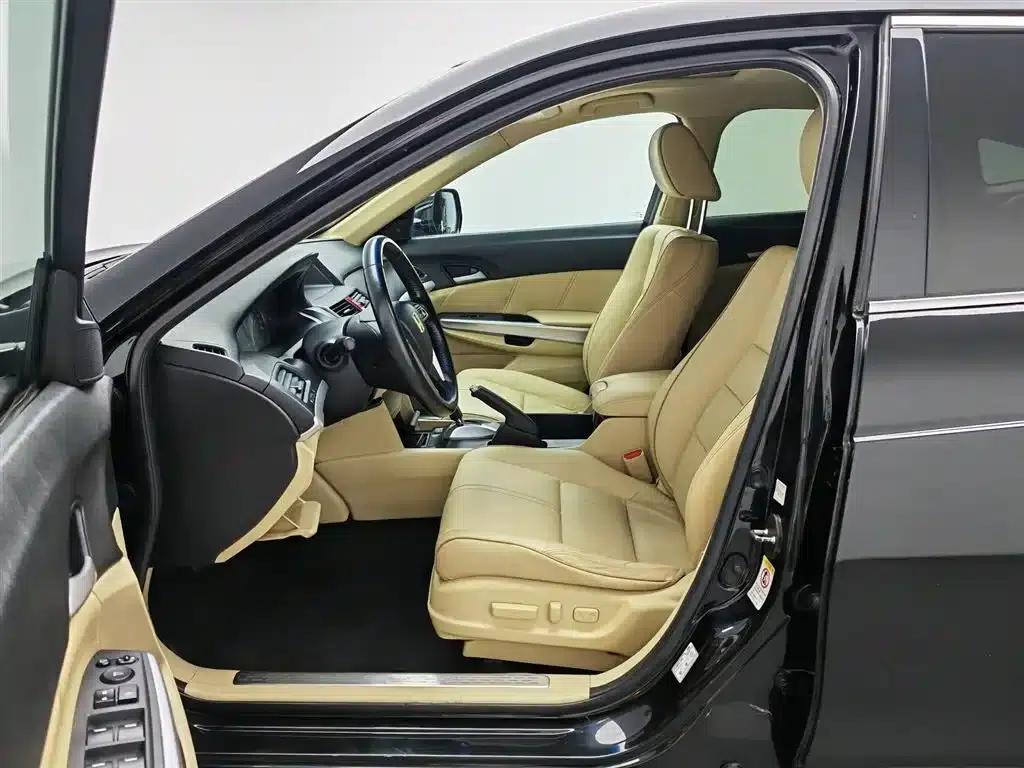 Crosstour 2012 2.4L Luxury Edition — миниатюра 10