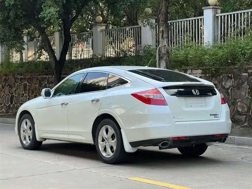 Crosstour 2011 3.5L Premium Edition — миниатюра 7