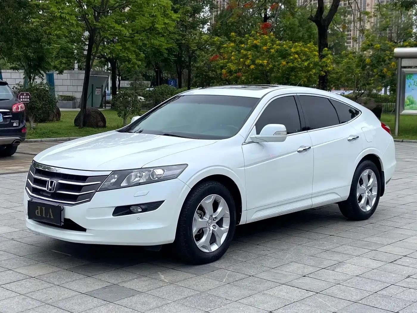 Crosstour 2012 2.4L Luxury Edition — миниатюра 3