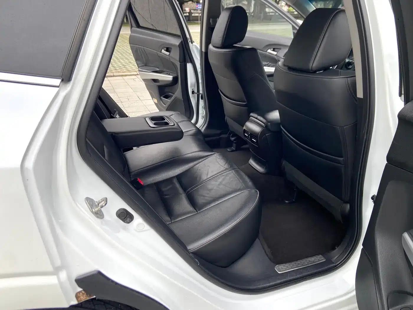 Crosstour 2012 2.4L Luxury Edition — миниатюра 10
