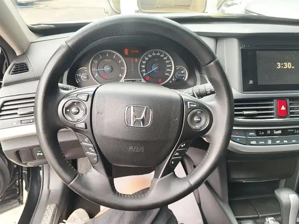 Crosstour 2014 2.4L Luxury Edition — миниатюра 11