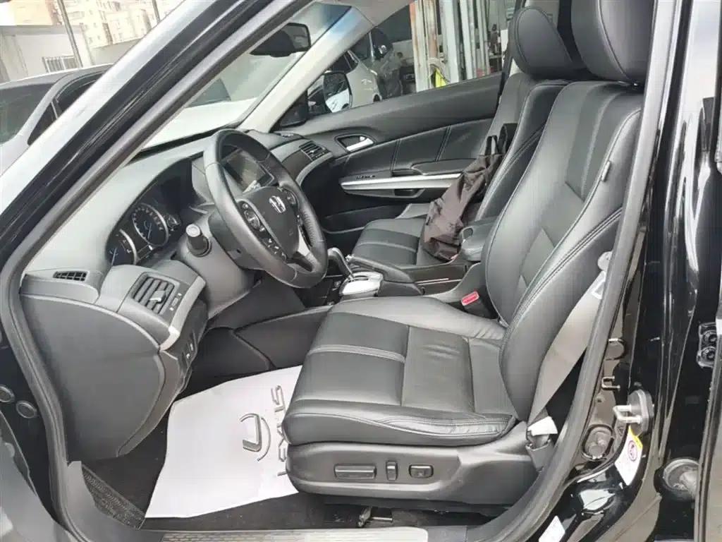 Crosstour 2014 2.4L Luxury Edition — миниатюра 15