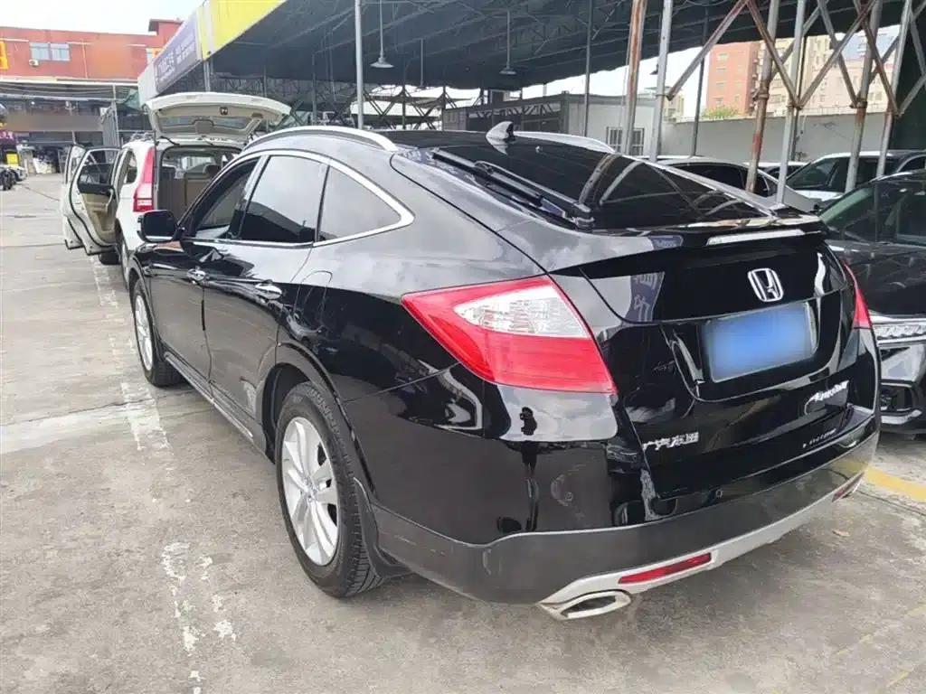 Crosstour 2014 2.4L Luxury Edition — миниатюра 5