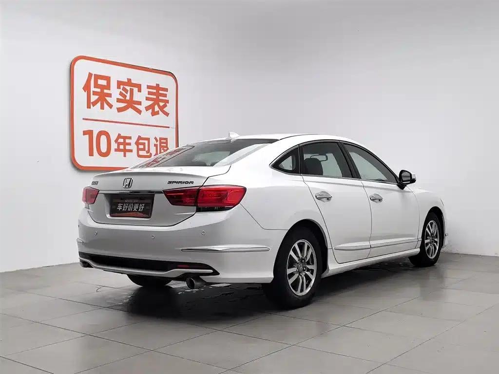 Spirior 2015 2.0L Classic Edition — миниатюра 2