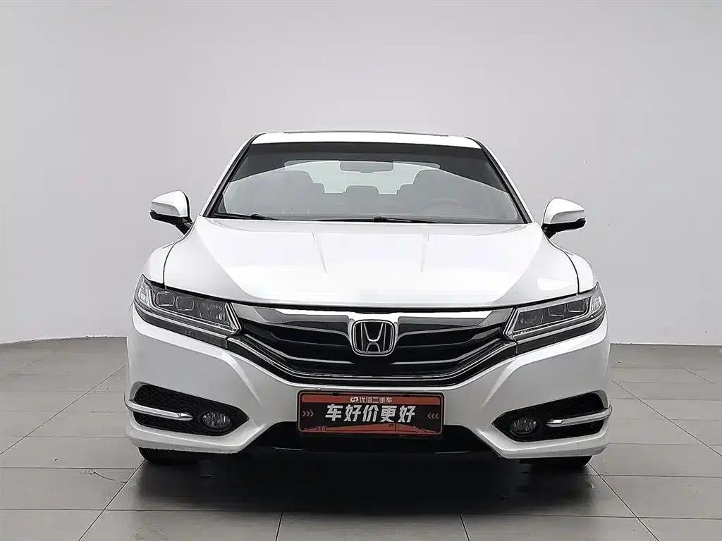 Spirior 2015 2.0L Classic Edition — миниатюра 3