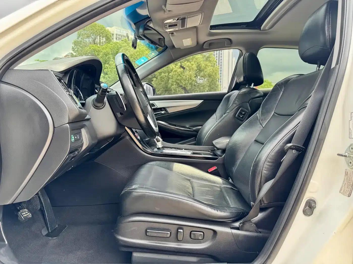 Spirior 2015 2.4L Premium Edition — миниатюра 4