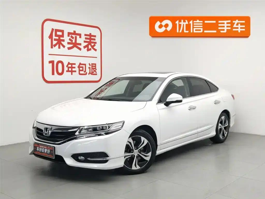 Spirior 2015 2.4L Luxury Edition — миниатюра 1