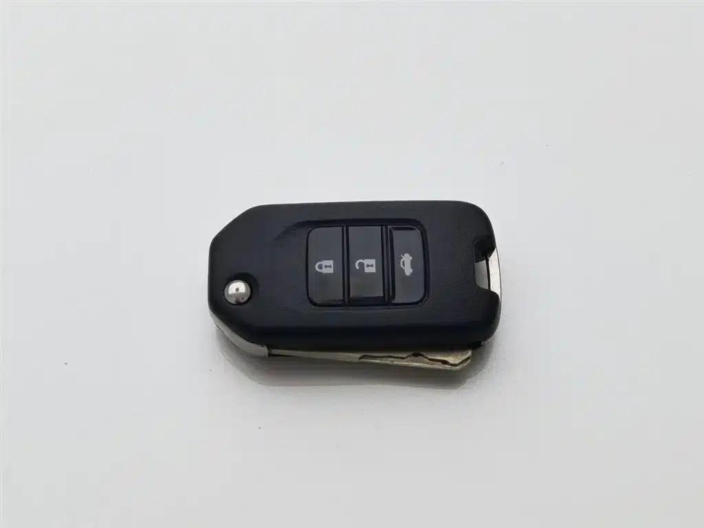Spirior 2015 2.4L Luxury Edition — миниатюра 19