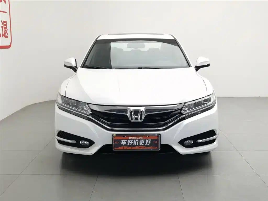 Spirior 2015 2.4L Luxury Edition — миниатюра 3